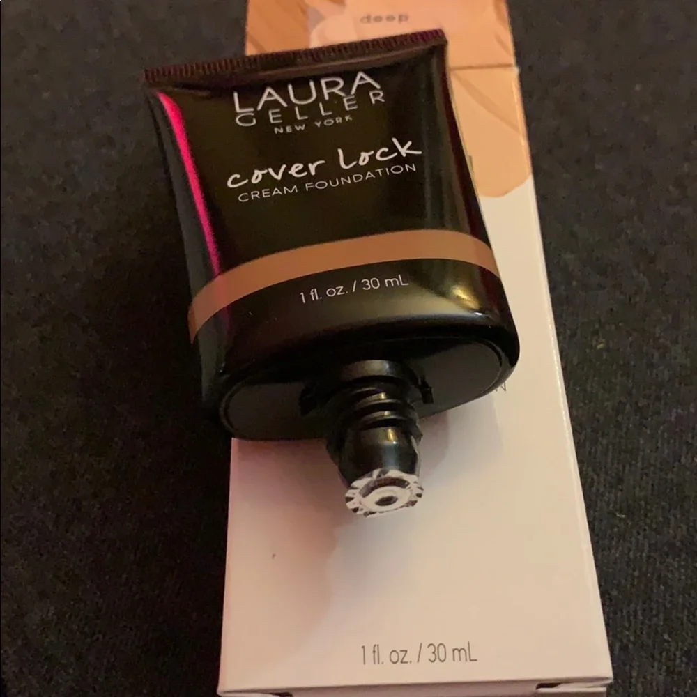 Laura Geller cream foundation